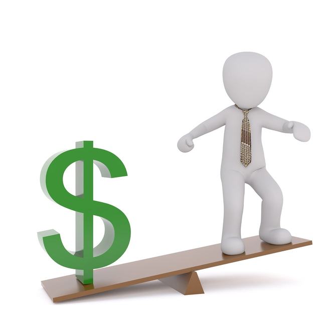 人民网三评“辅助驾驶”之一:夯实“技术底座”驶向美好未来